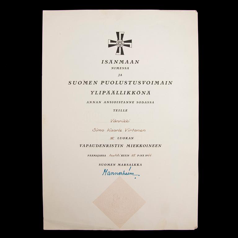 ETT PARTI MEDALJER OCH UTMÄRKELSETECKEN, 5 st, samt DIPLOM, 3 st, 1900-tal.