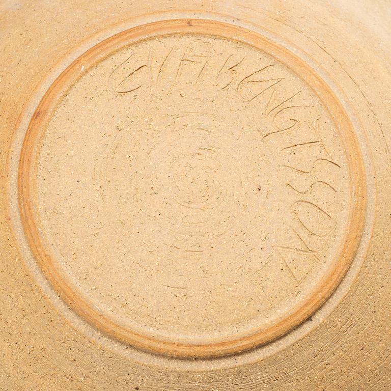 EVA BENGTSSON, a stoneware plate, Frillesås, signed.