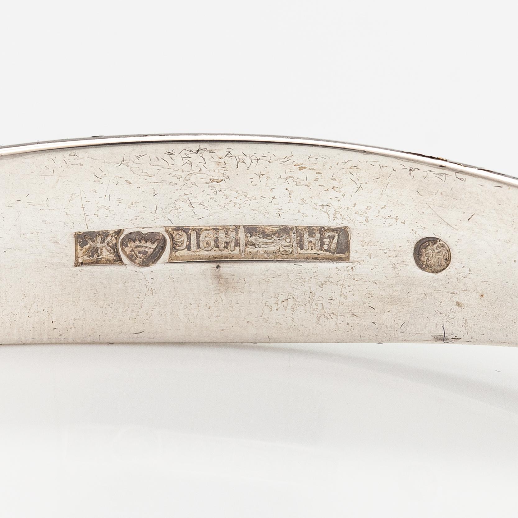 A silver bracelet, model 1232. Kalevala Koru, Helsinki 1961.