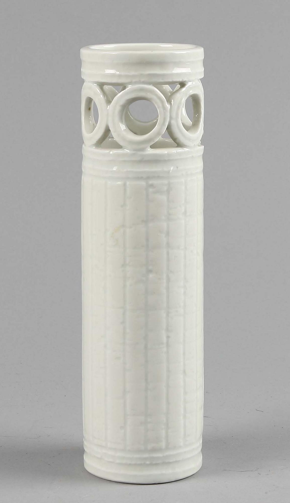 VAS, chamotterat stengods. Gunnar Nylund, Rörstrand "Olympia".