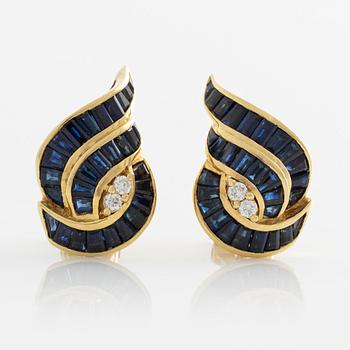 Earrings, gold, brilliant-cut diamonds and sapphires.