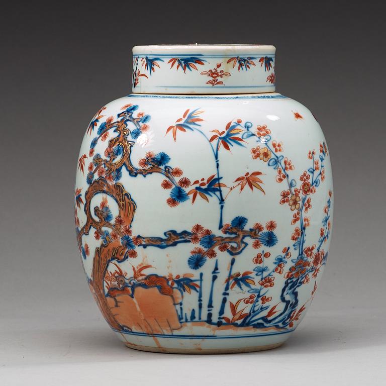 An imari jar with cover, Qing dynasty, 18th Century.