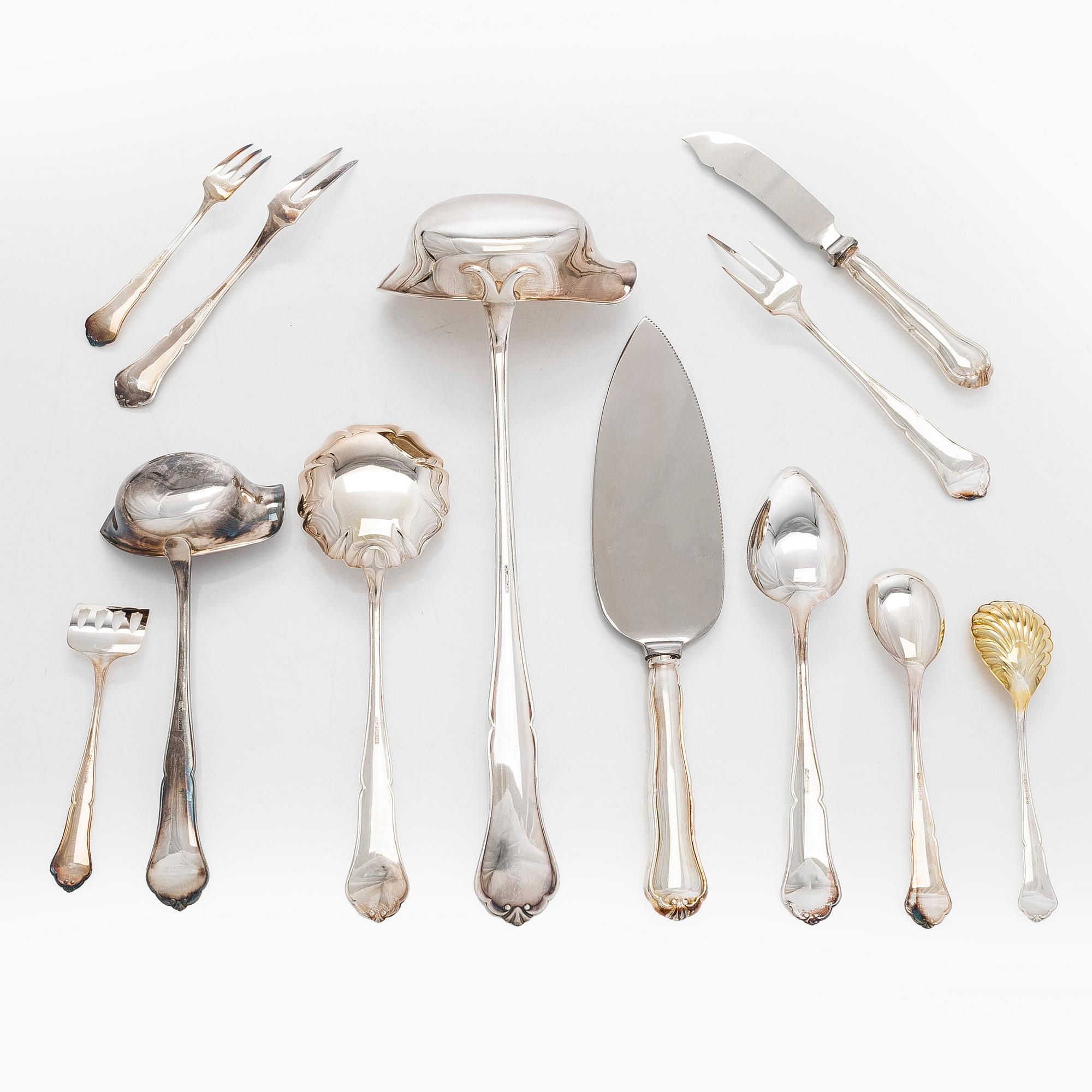 Erä ottimia ja aterimia, 21 kpl, "Chippendale", Auran Kultaseppä Turku ja Kultakeskus Hämeenlinna 1970-1980-luku.