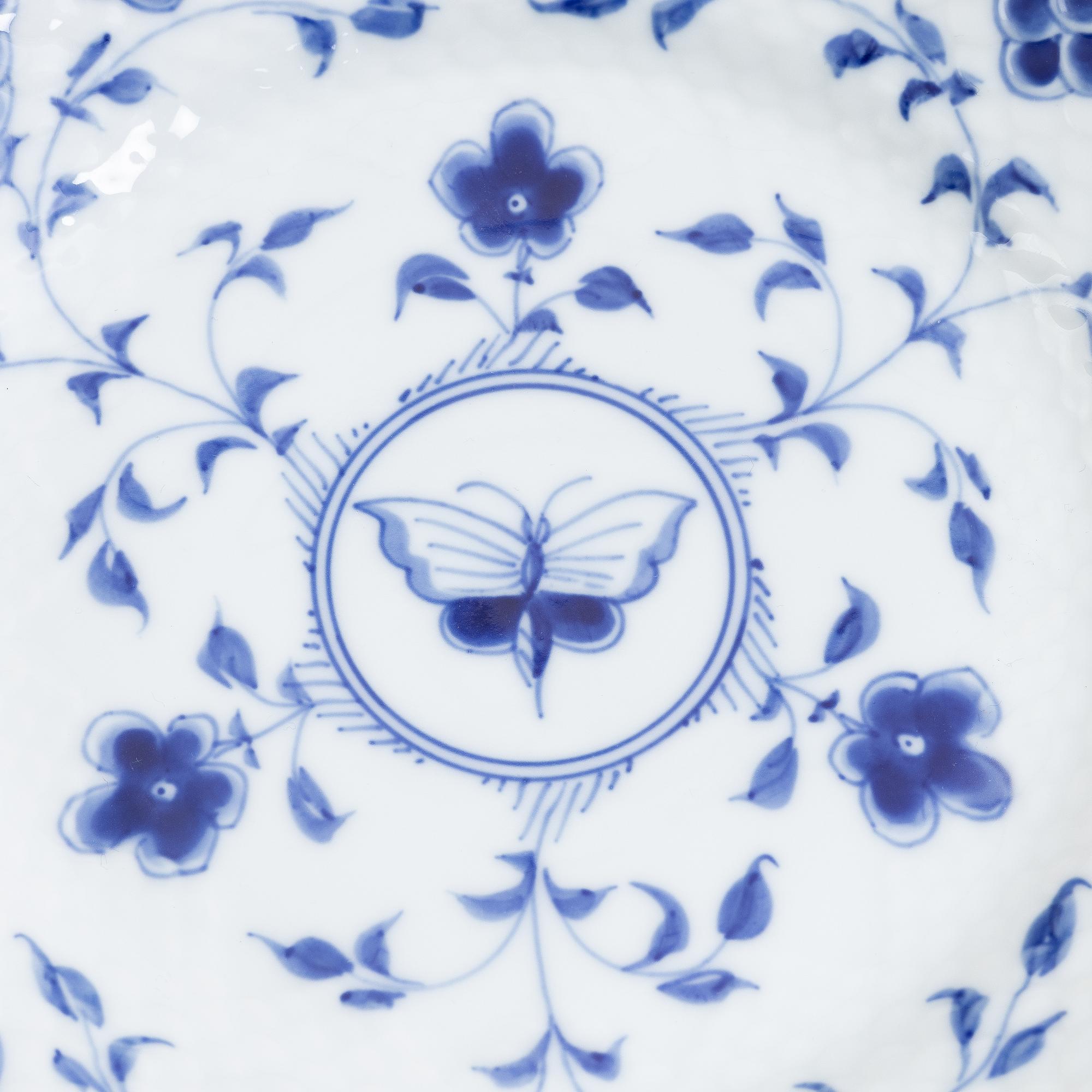 A 36-piece "Summerfugl"  porcelain dinner service, Bing & Grøndahl, Denmark.