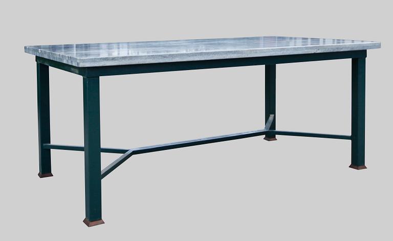 BORD, Kolmårdsmarmor, 1900-tal.