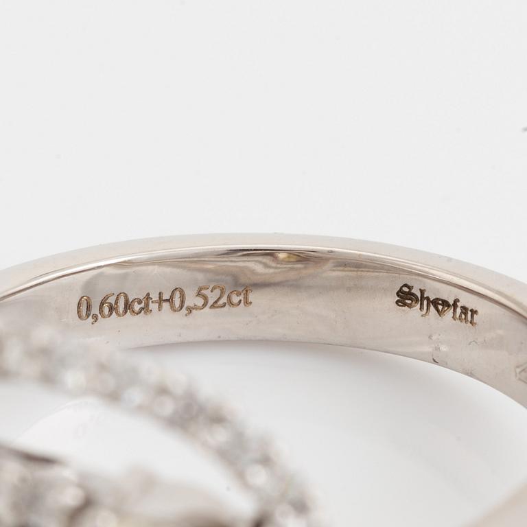 Brilliant cut diamond ring.
