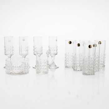 Nanny Still, a 12-piece 'Grappo' glass service for Riihimäen Lasi Oy.