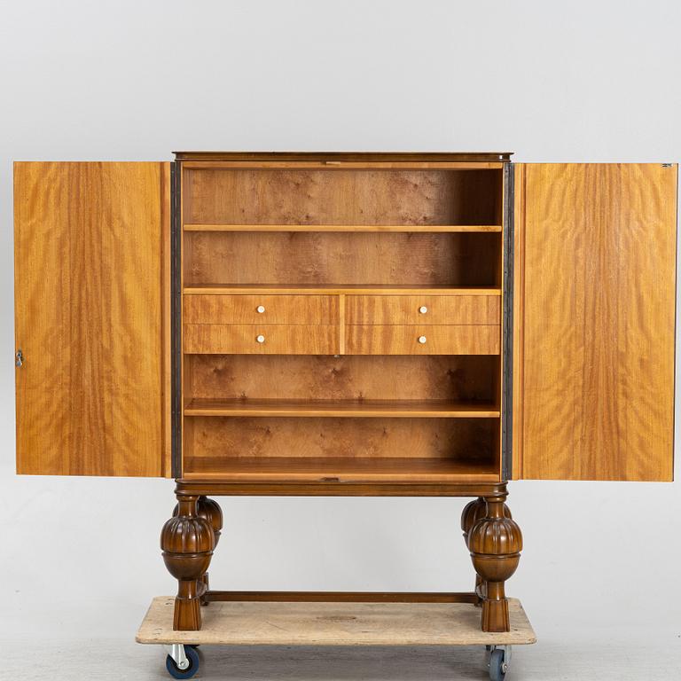 Cabinet, Art Deco, first half of the 20th century.