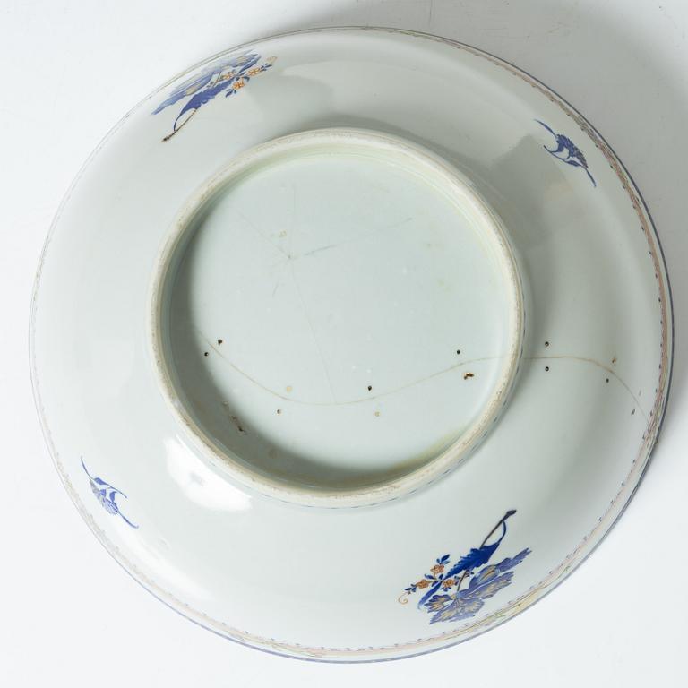 Bålskål, kompaniporslin, Kina, Qingdynastin, Jiaqing (1796-1820).