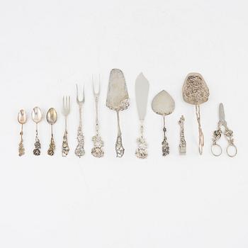 Bestickservis, 33 delar, silver, "Svenska Floran", Gewe, Malmö, 1900-talets andra hälft.