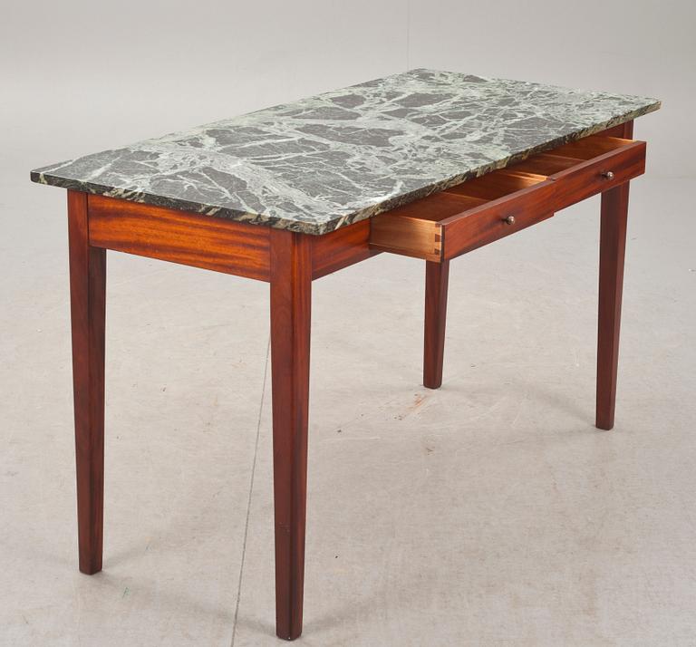 DAMSKRIVBORD, 1900-talets andra hälft.