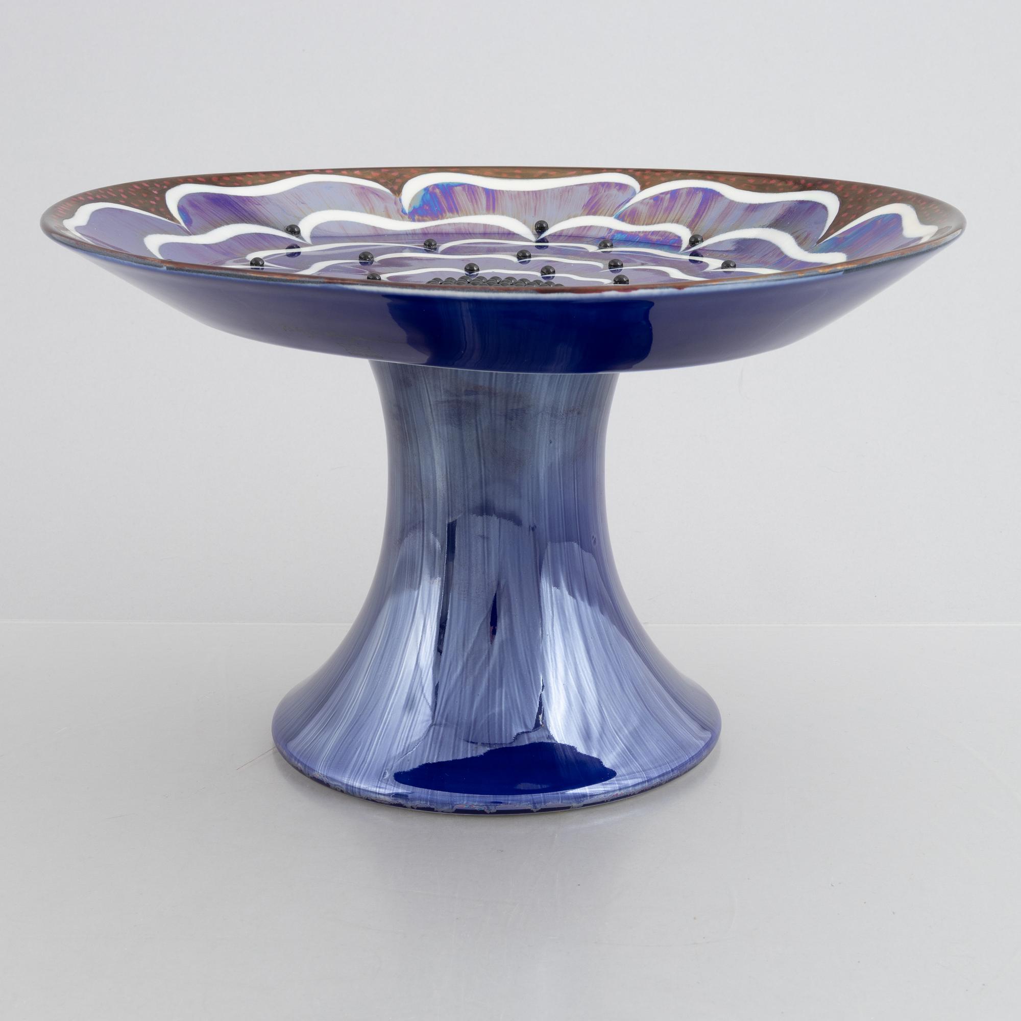 Birger Kaipiainen, a 'Florence' centerpiece bowl, Arabia, Finland.
