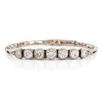 638. A bracelet in 14K white gold set with old-cut diamonds.