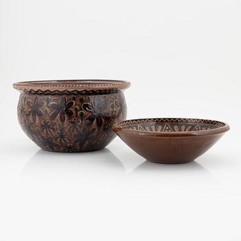 Tomas Anagrius, two earthenware bowls, Kvidinge, 1970's.