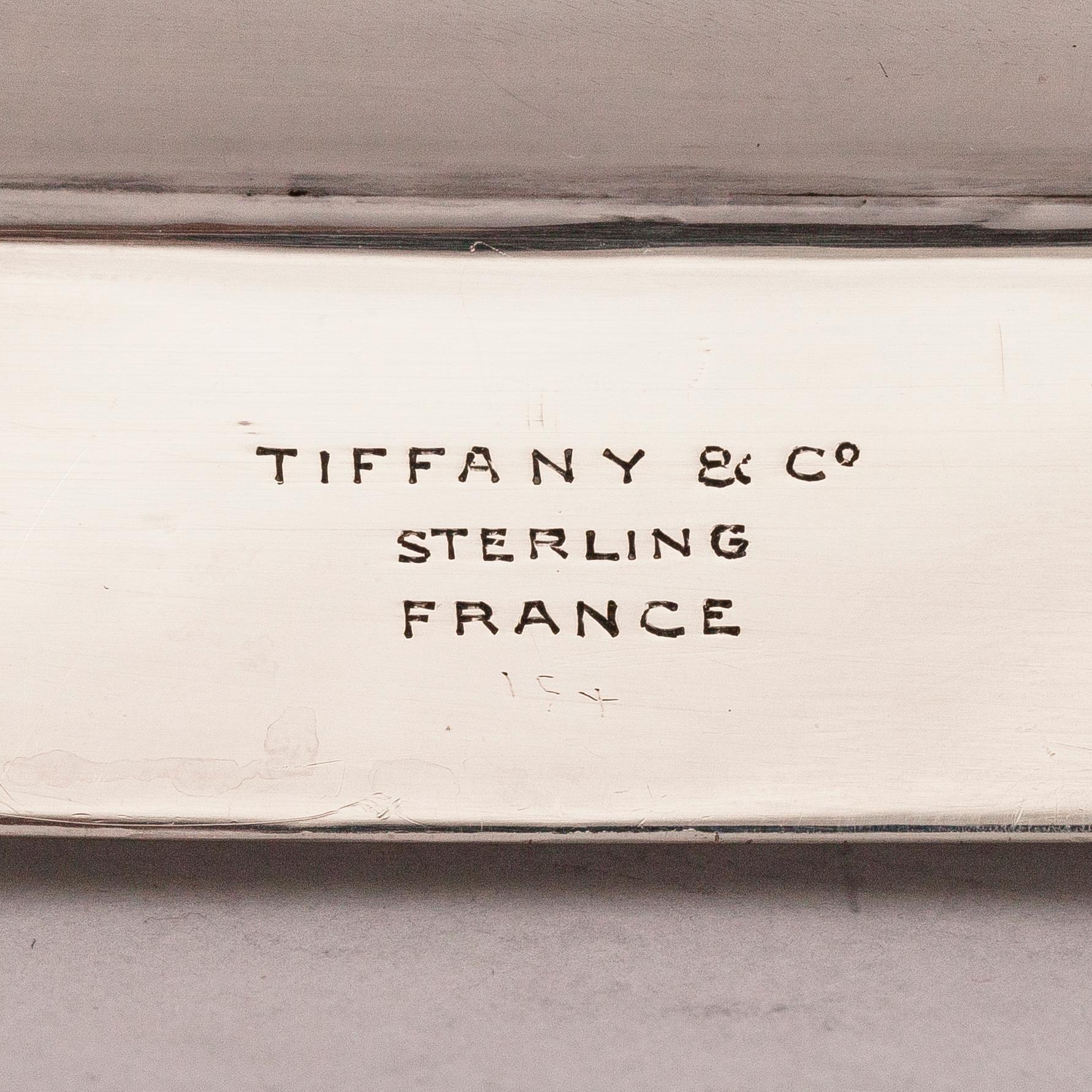 TIFFANY & CO, TARJOTIN,  hopeaa, sterlinghopeaa, 1930-luku. Ranskalainen vientileima.