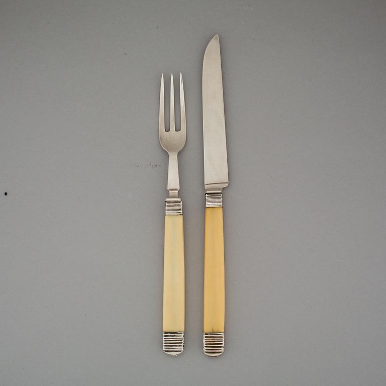 BESTICKSERVIS, 22 delar. Silver. Bland annat Martin, Hall & Co, Sheffield, 1885-90.