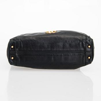 Chanel, an 'Olsen' hobo shoulder bag, 2002-2003.
