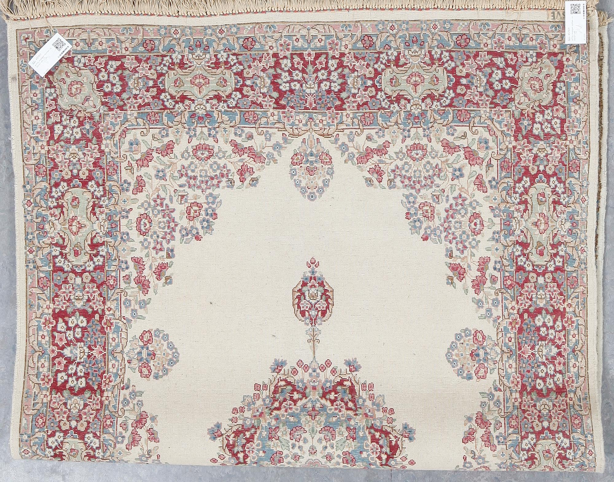 MATTA, möjligen Kirman, ca 200x127 cm.