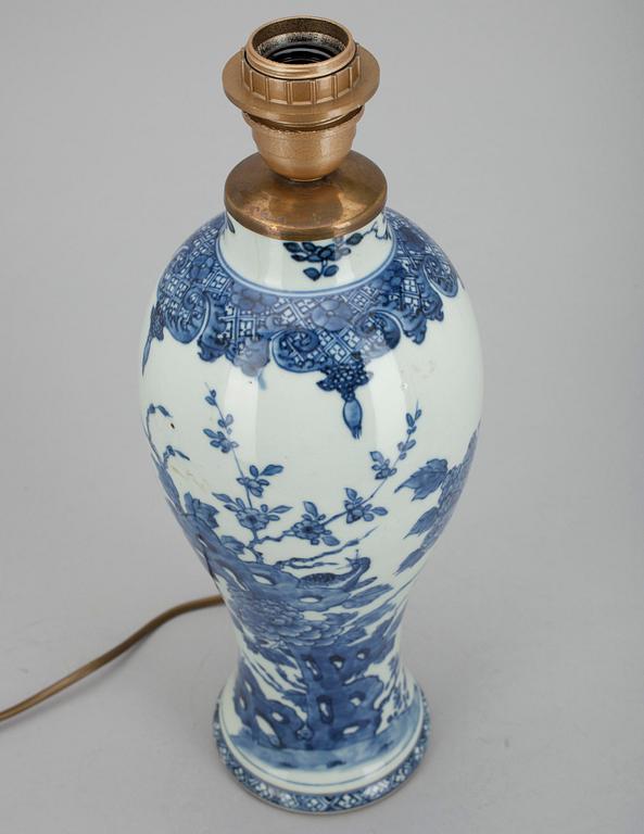 LAMPFOT, porslin, Kina, Qianglong (1736-1795).