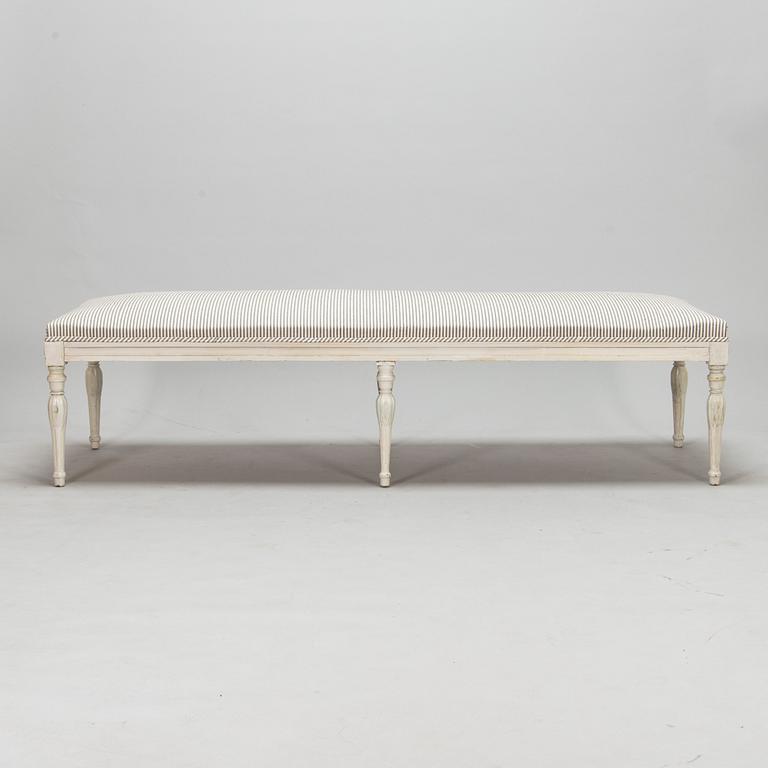 Bänk. sengustaviansk stil, 1900-talets början.