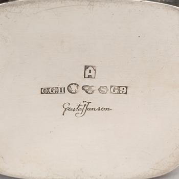 VASER, 2 st, silver G Janson, C G Hallberg Stockholm 1956/57, total vikt ca 500 g.
