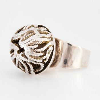 A Rosa Taikon sterling silver ring.
