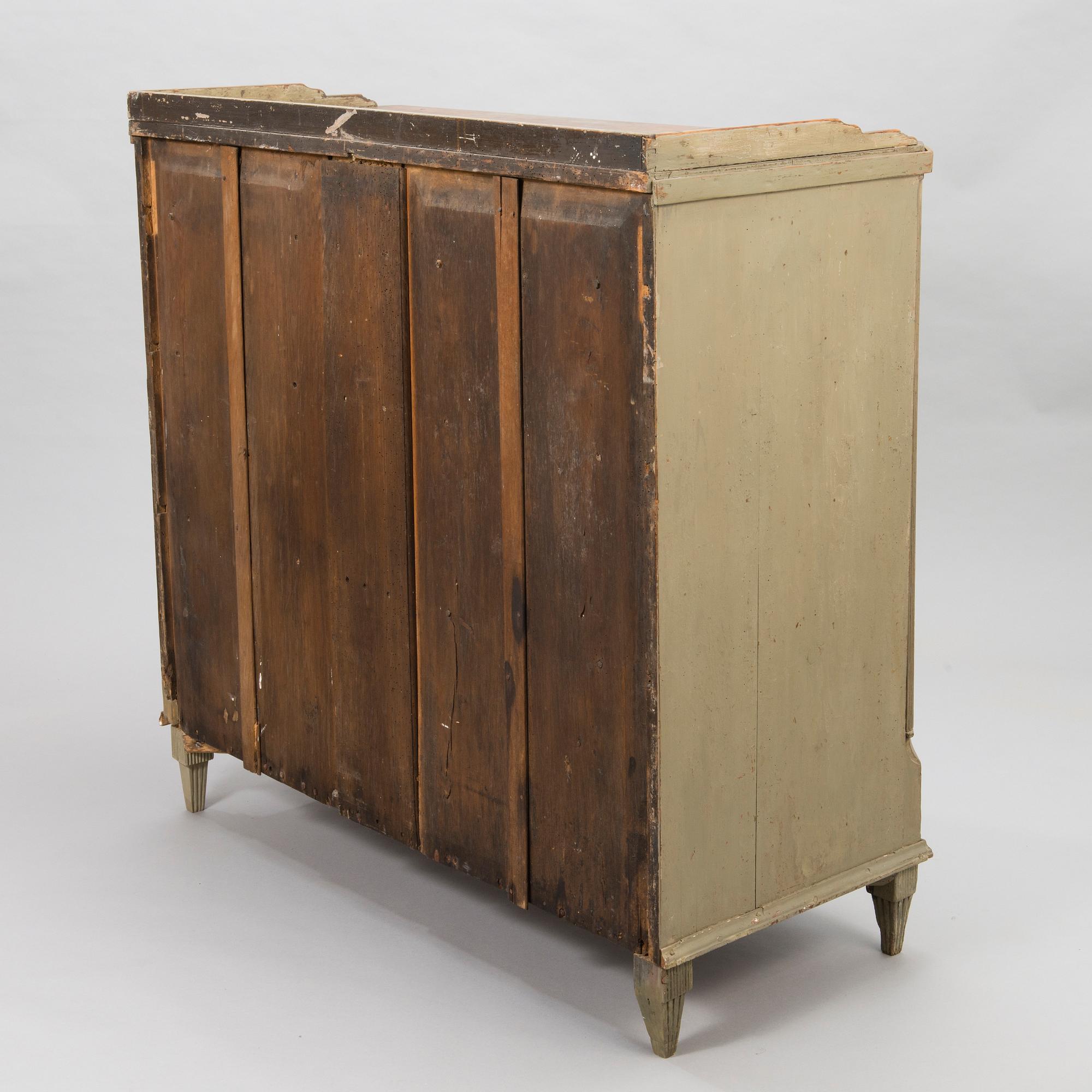 CUPBOARD, first half of the 19th century.