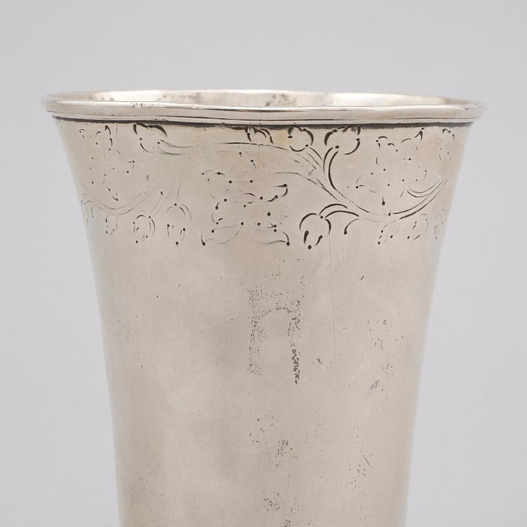 BÄGARE, 2 st, silver, 1700/1800-tal. Vikt 450 gram.