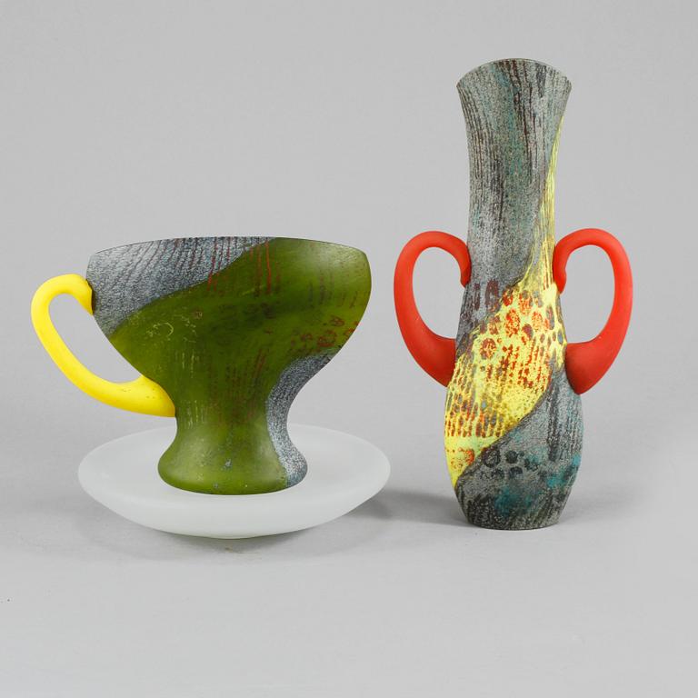 SKULPTURER, 2 st, glas, Kjell Engman, Kosta Boda, signerade.