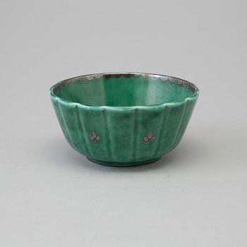 WILHELM KÅGE, an 'Argenta' creamware bowl from Gustavsberg, 1931.