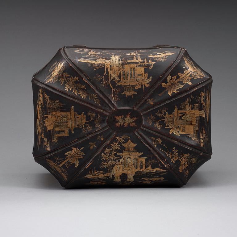 A black and gold laquer tea box, Qing dynasty 19th century.