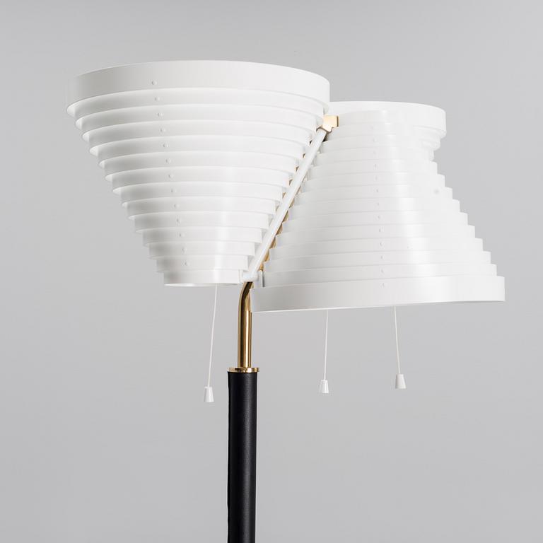 ALVAR AALTO, FLOOR LAMP A809, Artek, Valaisinpaja.