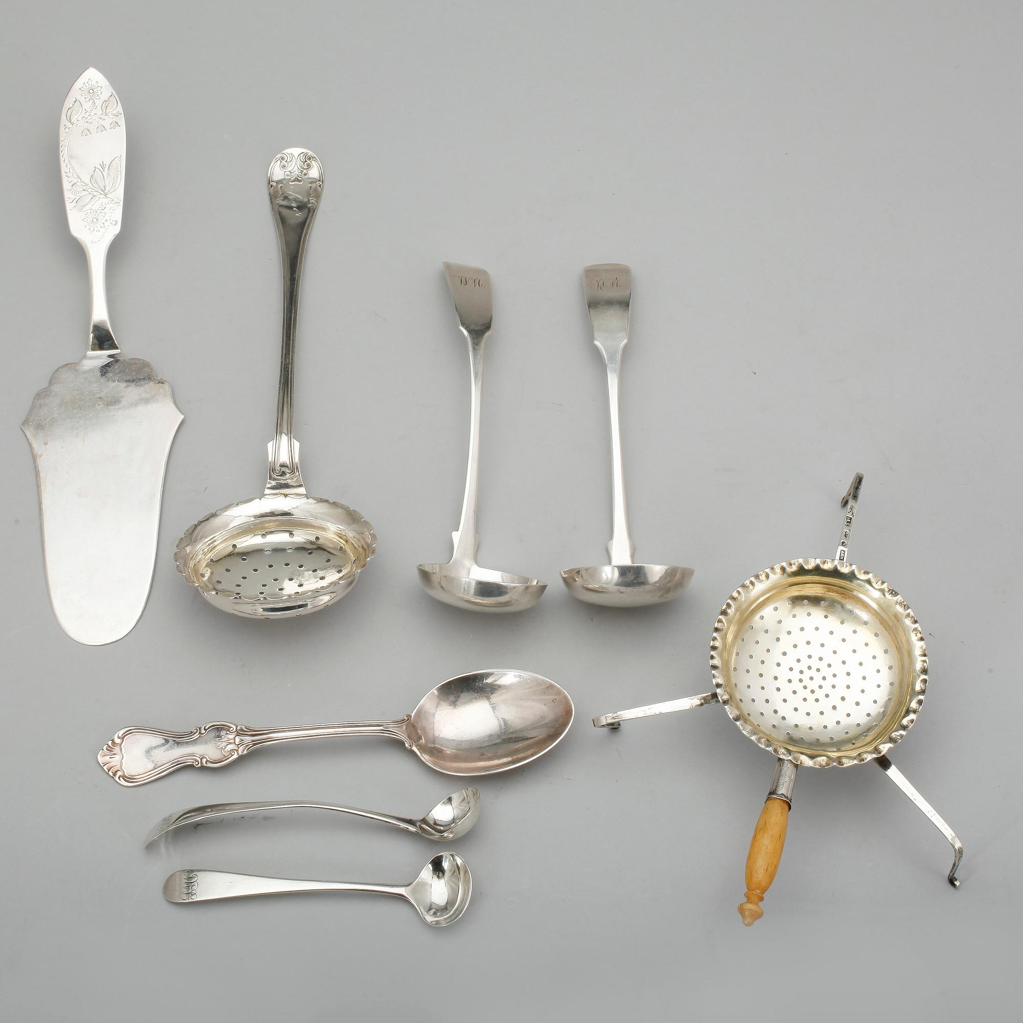 PARTI SILVERBESTICK, 15 delar, bla Zethelius, Stockholm. 1700-1900-tal. Totalt ca 672 gram.