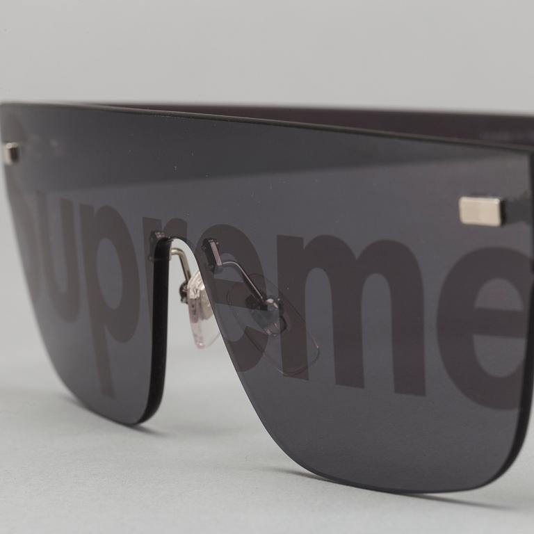Solglasögon, "Supreme", "City Mask", för Louis Vuitton.