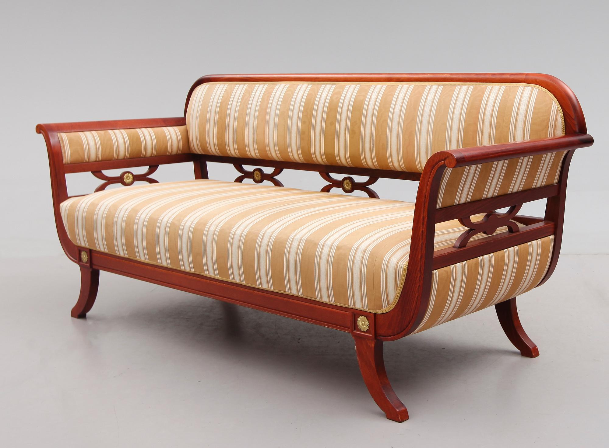 SOFFA, Karl Johanstil, 1900-talets andra hälft.