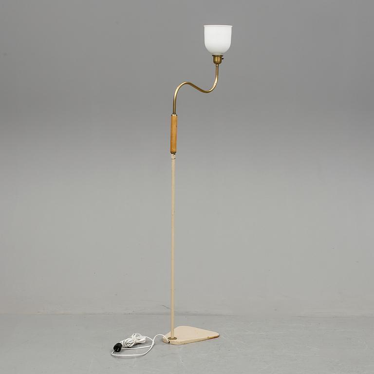 GOLVLAMPA, 1940-tal.