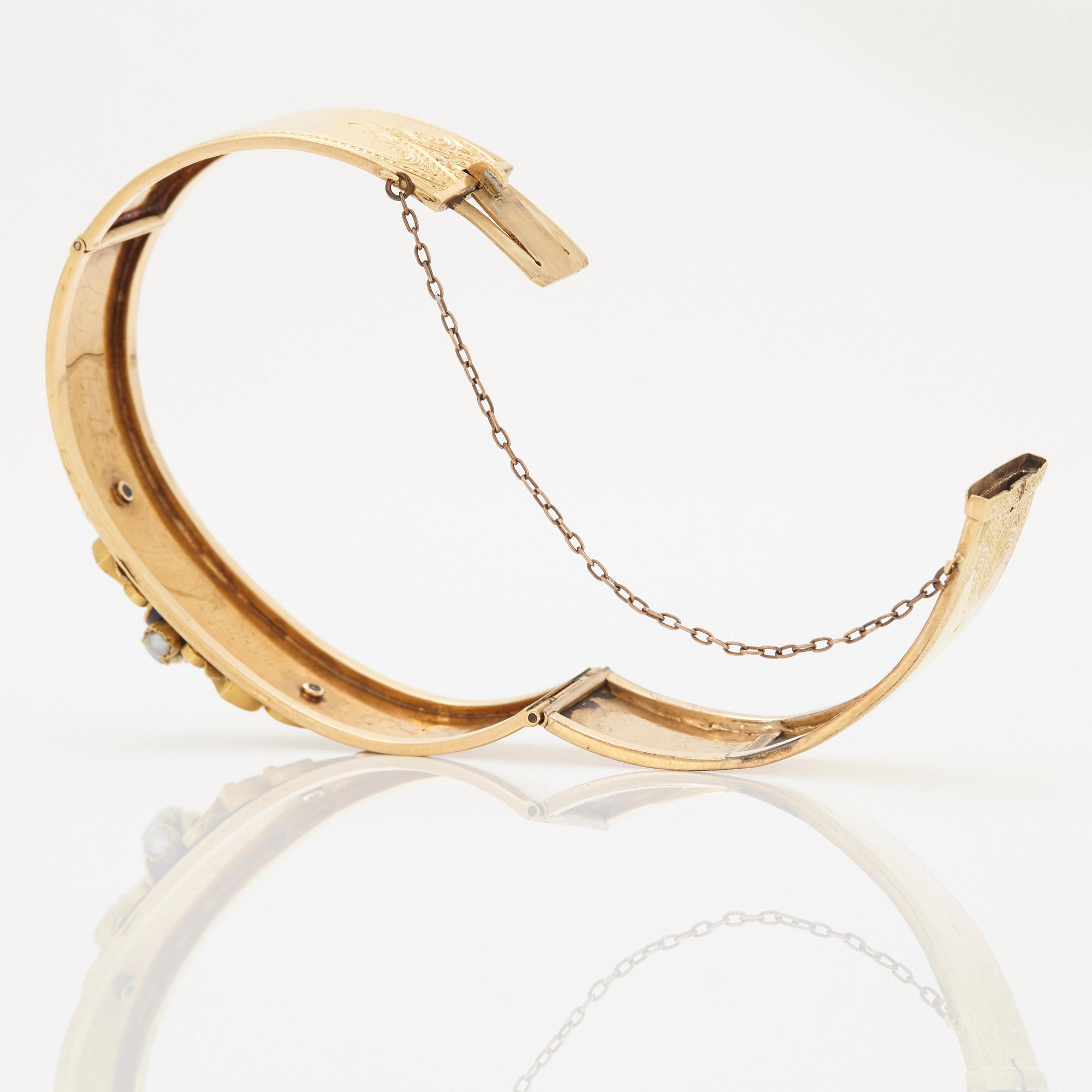 ARMBAND.