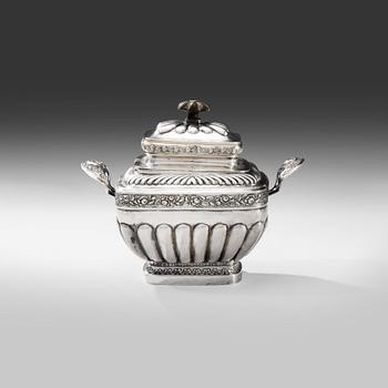 273. A RUSSIAN SUGAR BOWL. РУССКАЯ САХАРНИЦА.