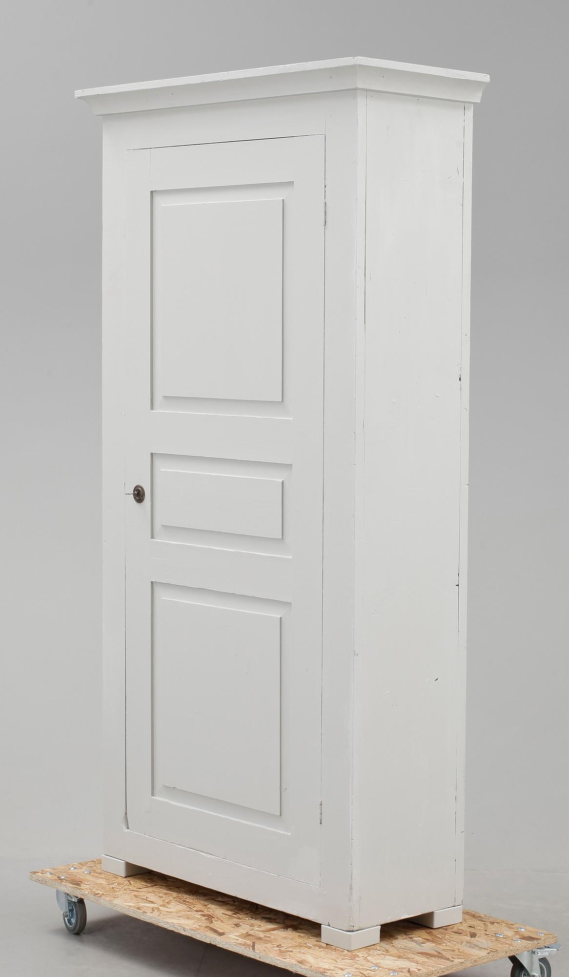 KLÄDSKÅP, 1800-talets slut.