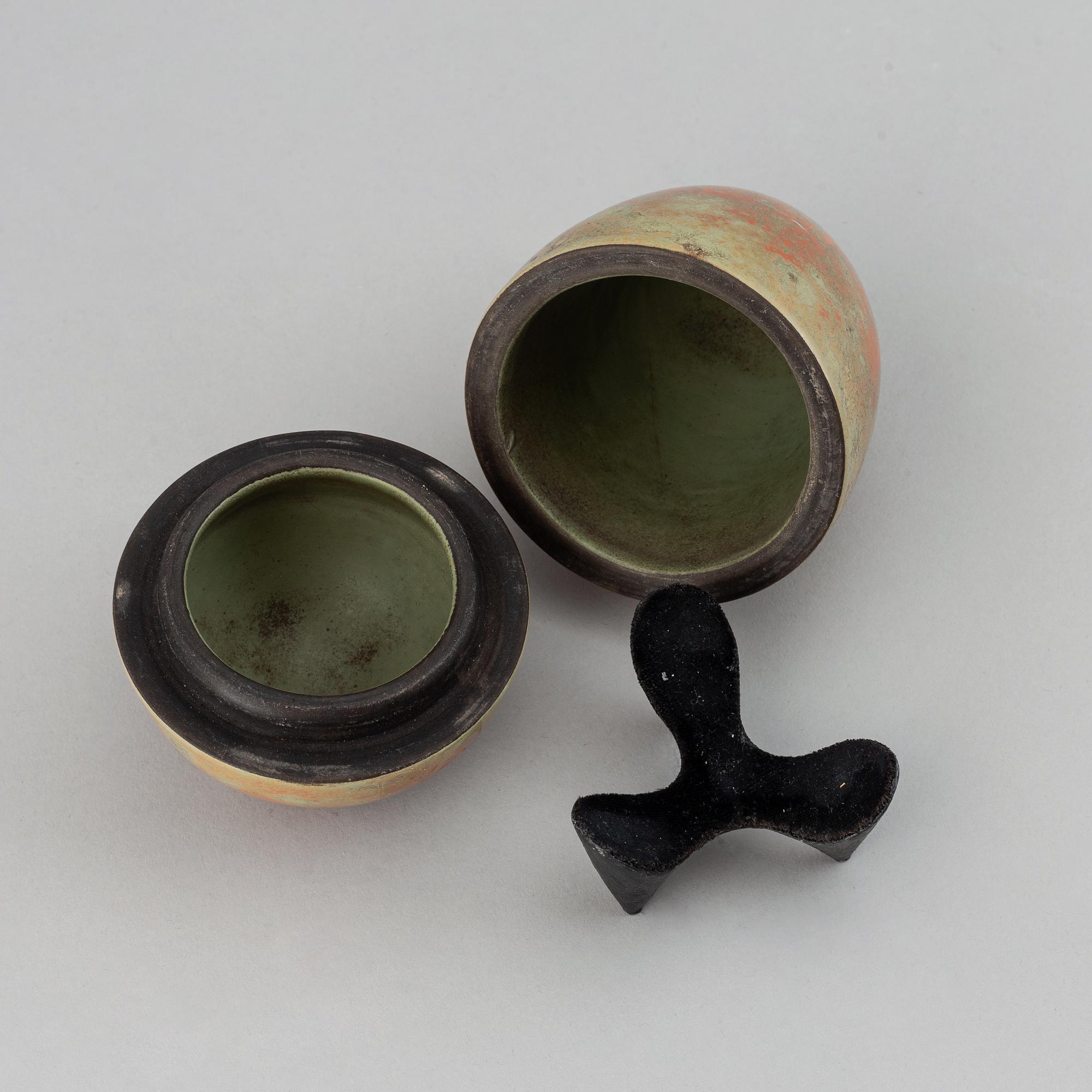 Hans Hedberg, a signed faience egg with stand, Biot, France.