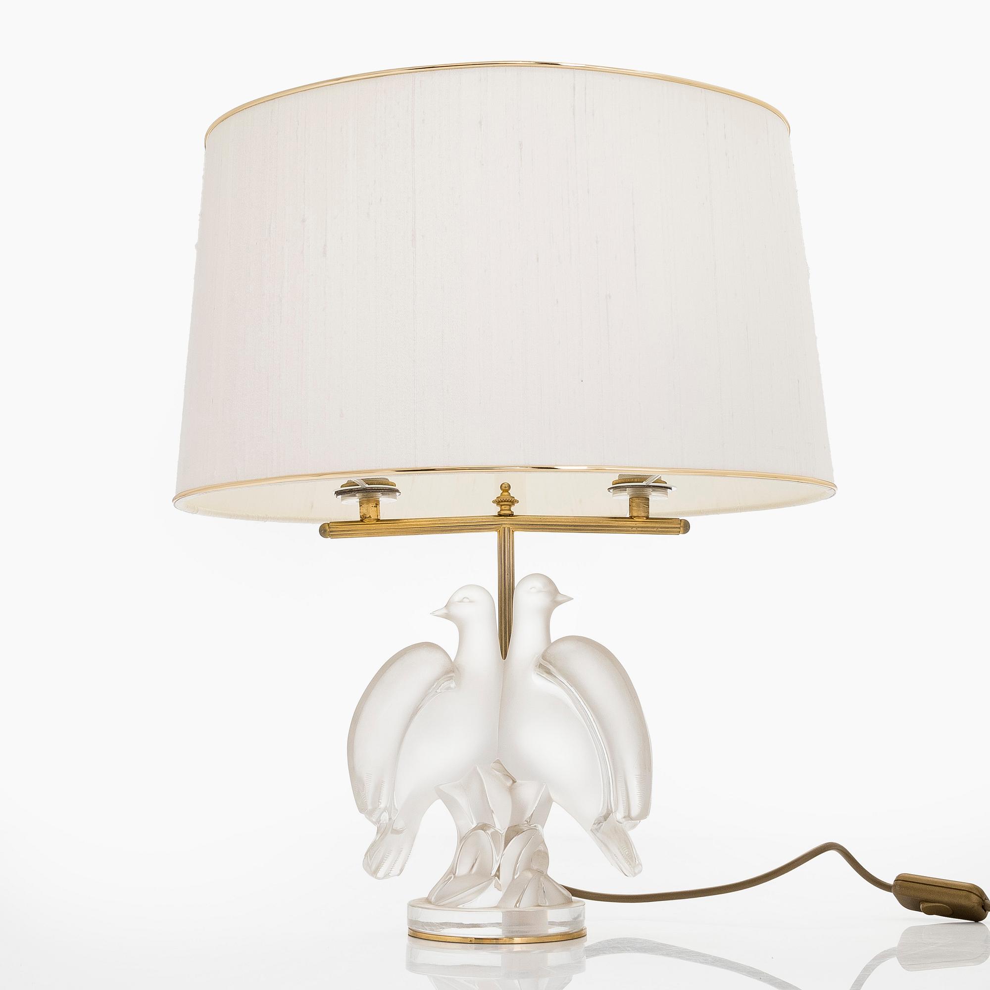 Lalique, an 'Ariane' table lamp, France, 20th century.