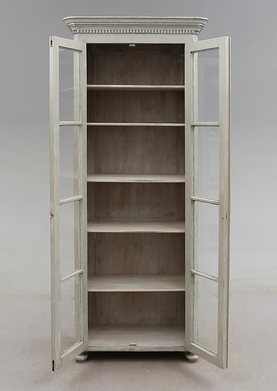 VITRINSKÅP, 1800-talets senare del.