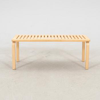 Alvar Aalto bänk 153A, Artek 1970/80-tal.