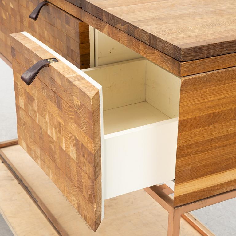 Jonas Lindvall, a oak sideboard.