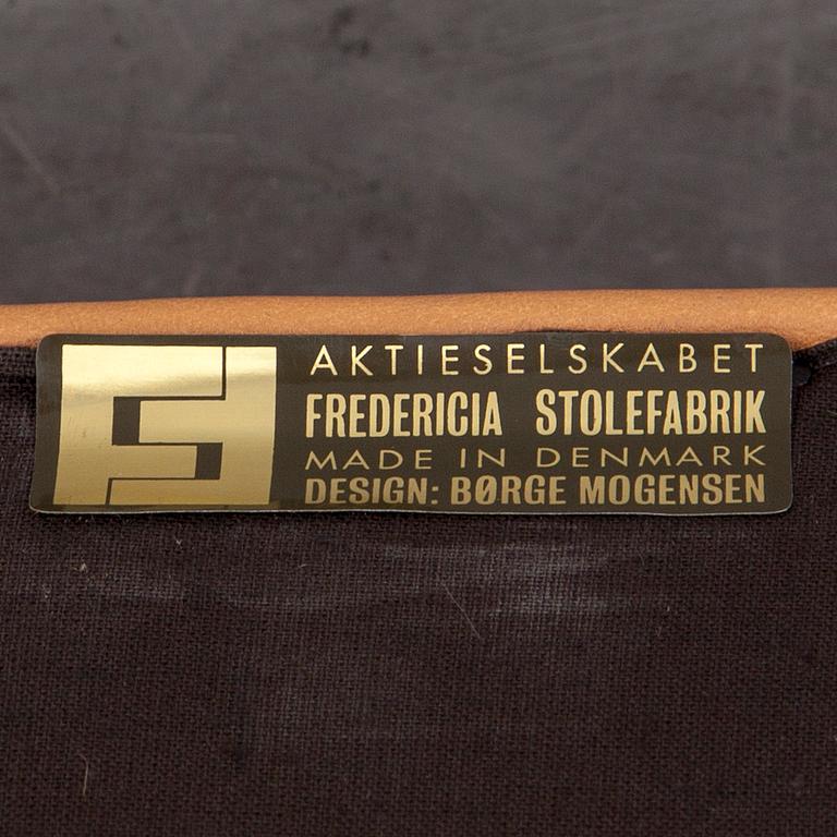 Lounge chair, model 2207, designed by Børge Mogensen for Fredericia Stolefabrik, second half of 20th century.