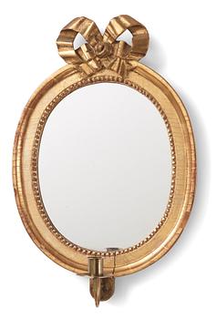 105. A Gustavian giltwood one-light girandole mirror by J. Åkerblad (master 1756-1799).
