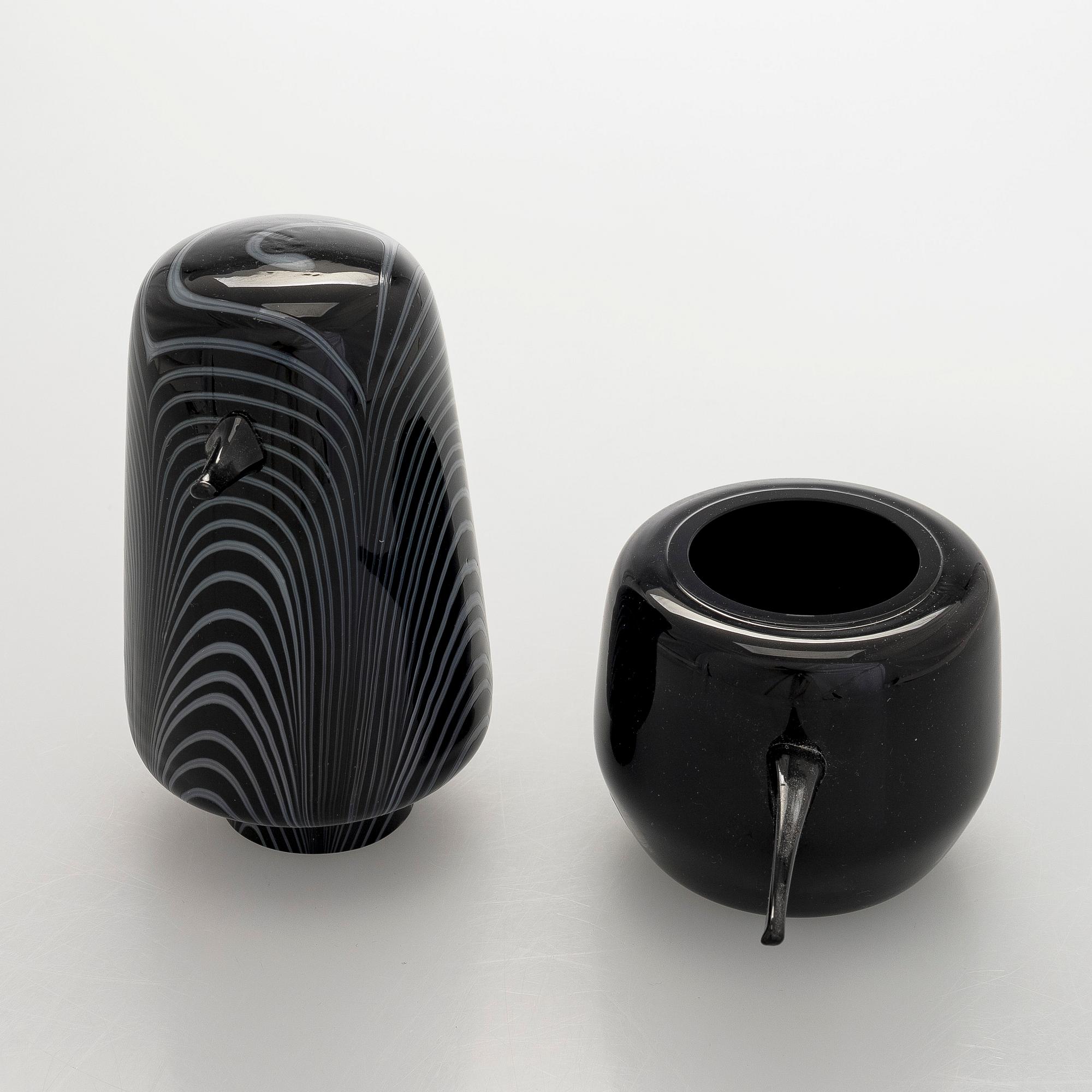 Matti Klenell, lasilintu, "Harakka Veli", signeerattu M. Klenell Iittala.