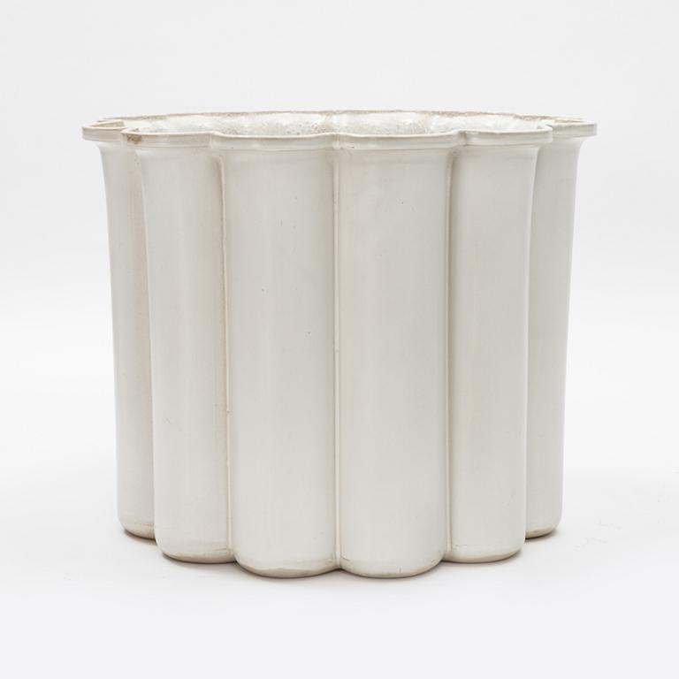 Karin Björquist, a stoneware 'Wave' plant pot, Gustavsberg, 1980's.