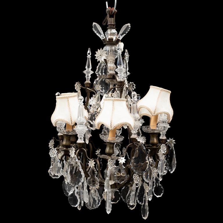 A Baroque style chandelier, mid 20th Century.