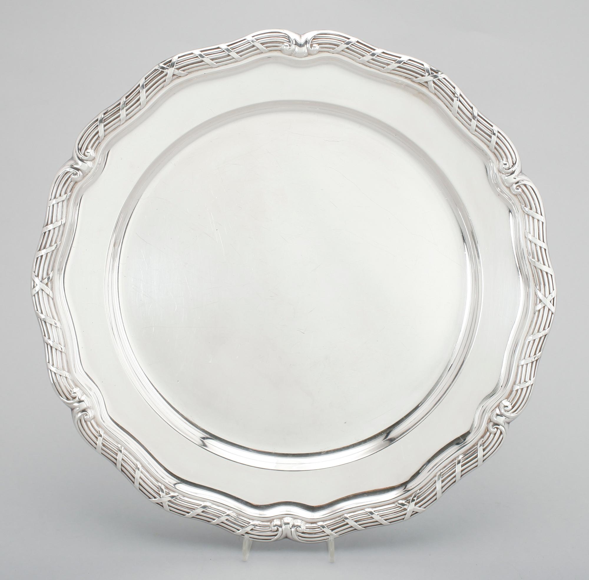 BRICKA, silver. Vikt 899 g.